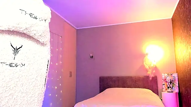tykioty_Miley webcam