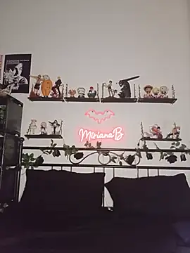 MirianaB webcam