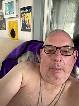 CharlieWeaver22 webcam