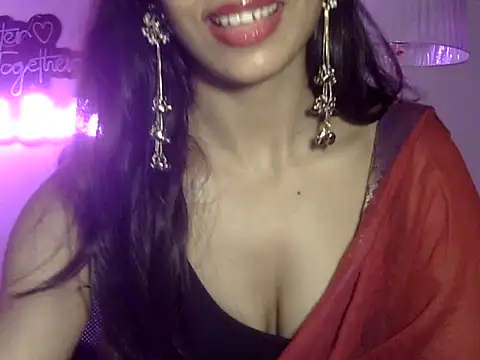lusty_tanu webcam