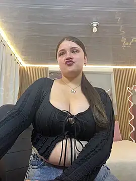 Krysstal_tay1 webcam
