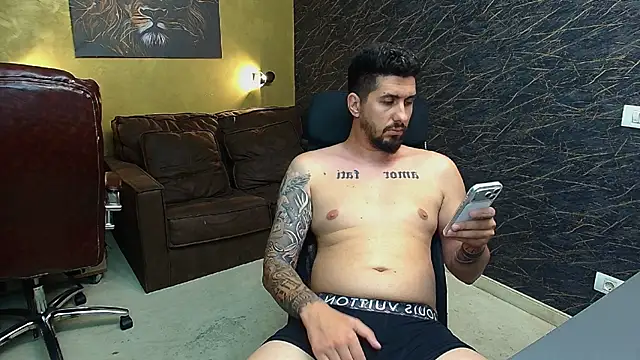 LoganStroud webcam