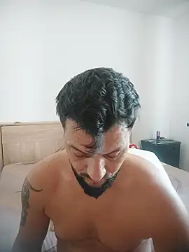 yasmi25 webcam