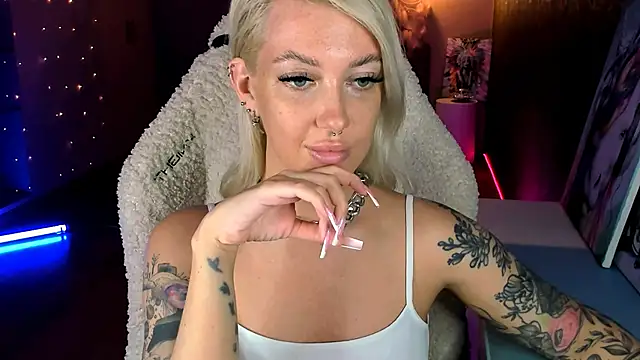 tykioty_Miley webcam