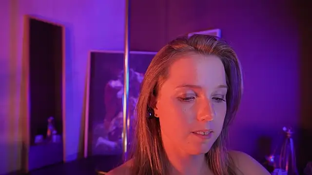mary_ton webcam