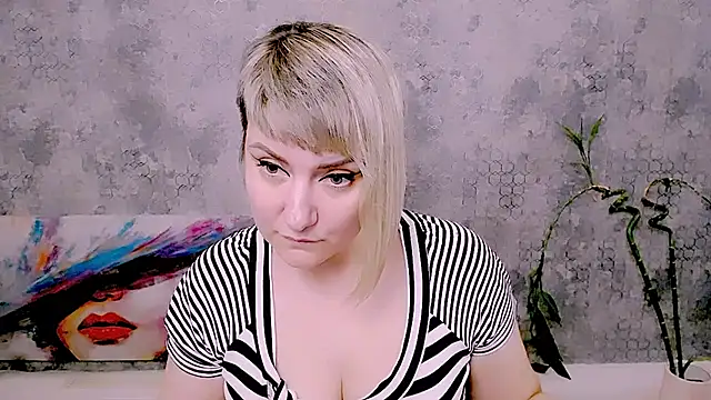 Djullia webcam