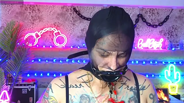 Cool_Freak_ webcam