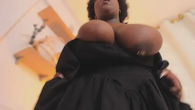 Ayanaa_Ebony_ webcam