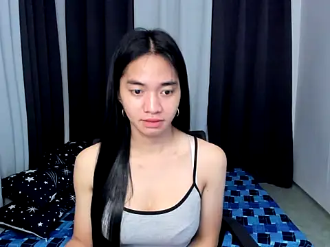 AsianPetiteMarian webcam