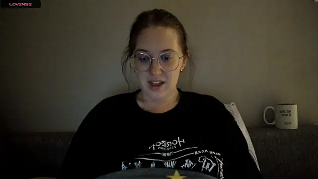 Charmy_Gracy webcam