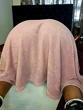 BootyCallEver webcam