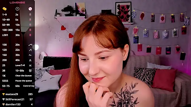 velvet_cherry_ webcam