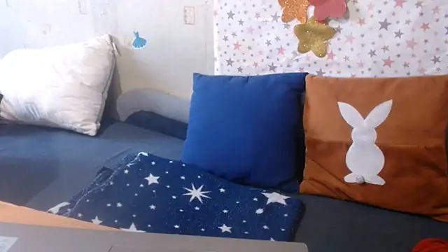 QueenLana webcam