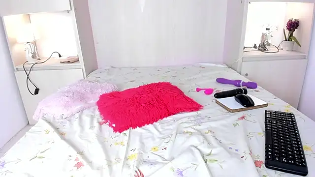 KendallWestt webcam