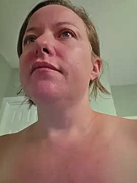 julimonroe webcam