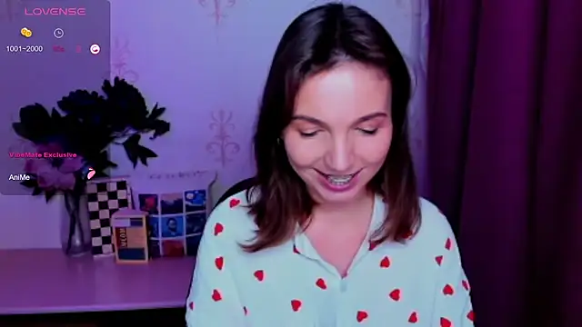 KindHazelHere_ webcam