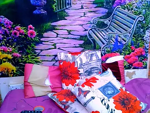 IndianPretty14u2Luv webcam