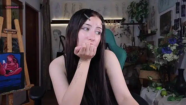EffieMeowley webcam