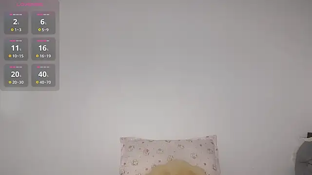 77-Vicky webcam