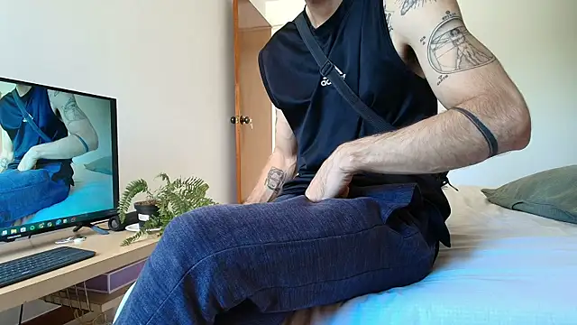 ALEJANDRO_BIGCOCK webcam
