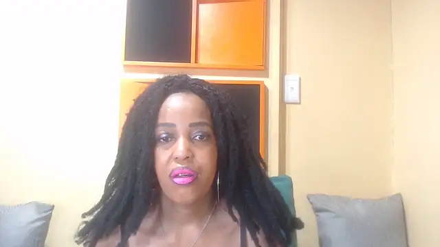 AssSeductress43 webcam