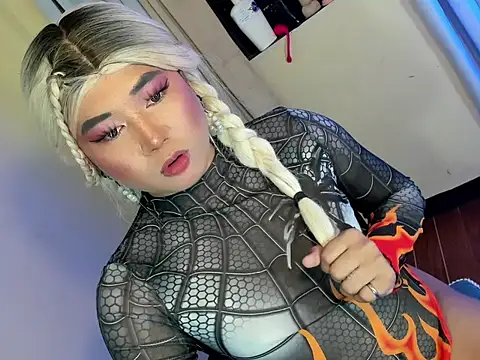 Suckable_StormRain69xx webcam
