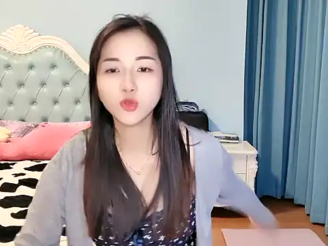 Qianqian-666 webcam