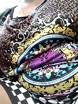 cute_bhabi69 webcam