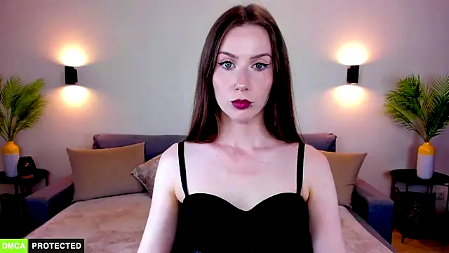 TheWoman__ webcam