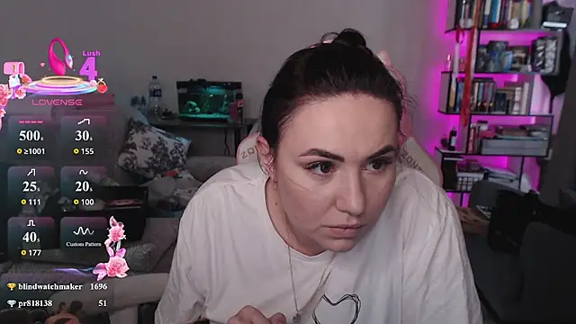 SexyWitch_666 live cam on StripChat