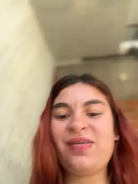 MiaLujan_ webcam
