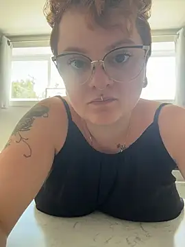 CurvesNChaos webcam