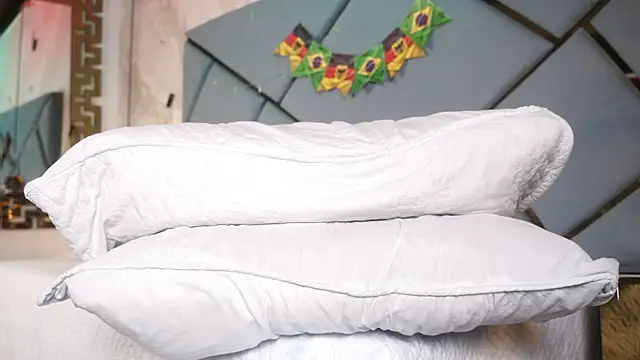 marcela_rojas webcam