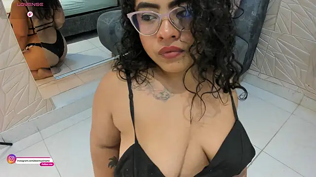 DestinySins webcam