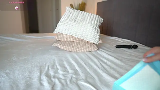 miss_juliaa webcam