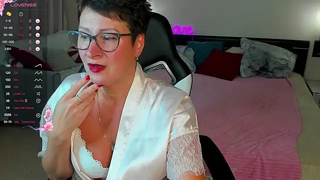 JennyMons webcam