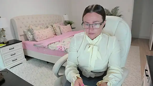 Vika73 webcam