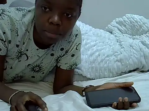 slimgirl2544 webcam
