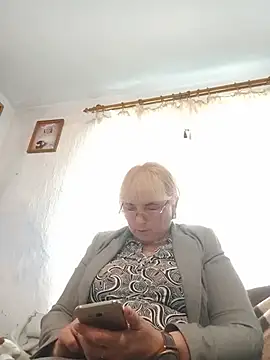 Elena_Beautiful784 webcam