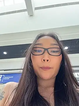trytomakememoam webcam