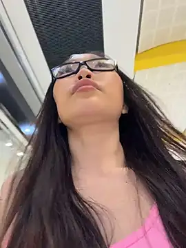 trytomakememoam webcam