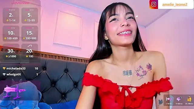 AMELIELEONE webcam