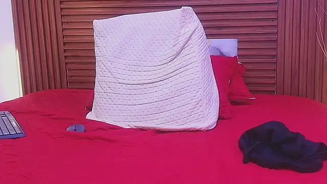 Isabella_candy01 webcam