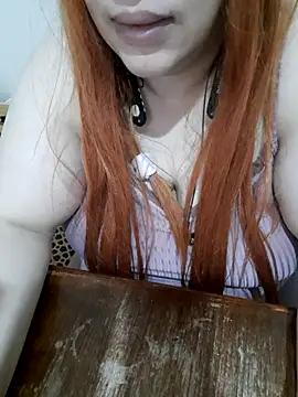 Madam_bezzzoul webcam