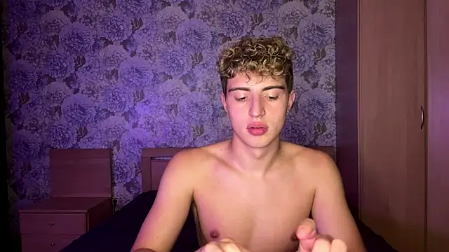 AlfredSweet webcam