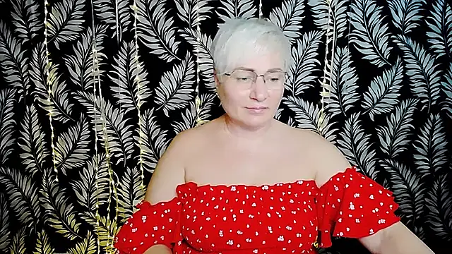 Olivia_playful webcam