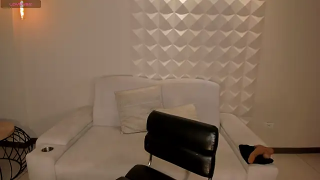 sunnyrivers - SunnyRivers's free webcam - UK Sex Cams