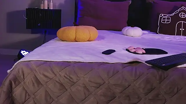 denise_garciia - Denise_Garciia's free webcam - UK Sex Cams