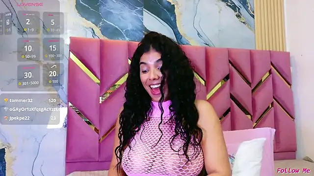 hotiergirl webcam