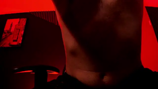 Boss_Domiinator webcam